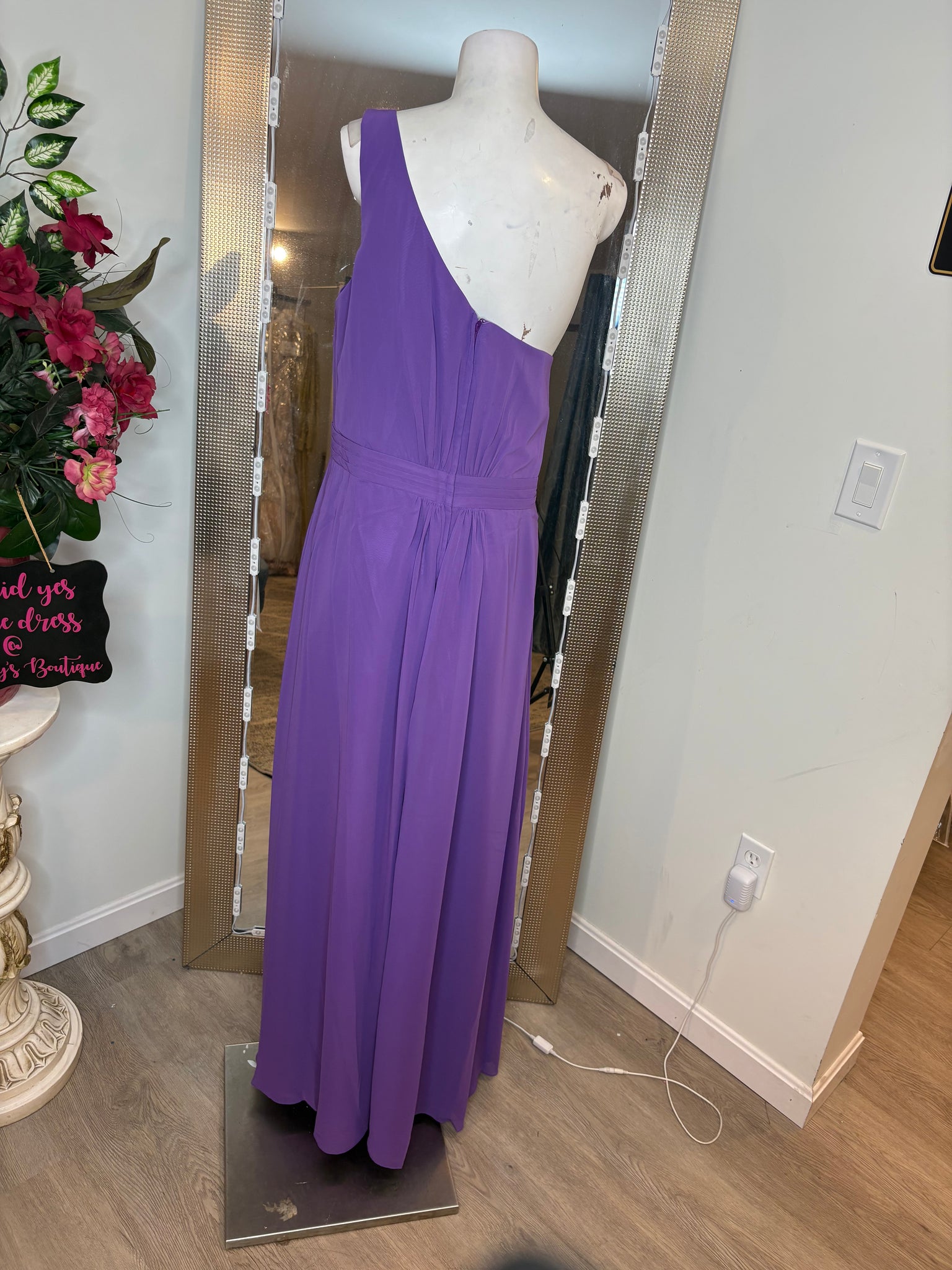 Mary’s Dress
