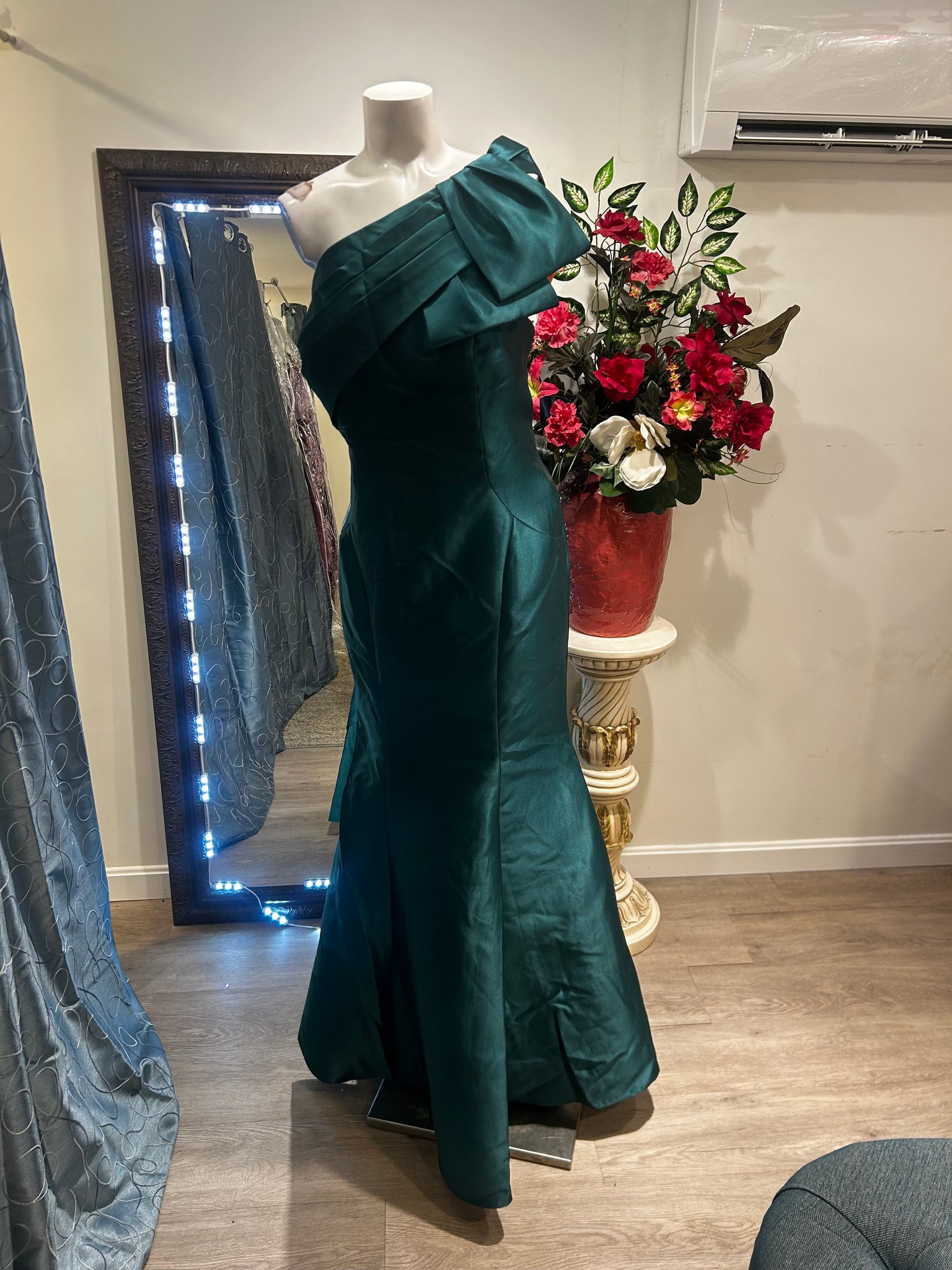 Cameron Blake Dress #BC72198