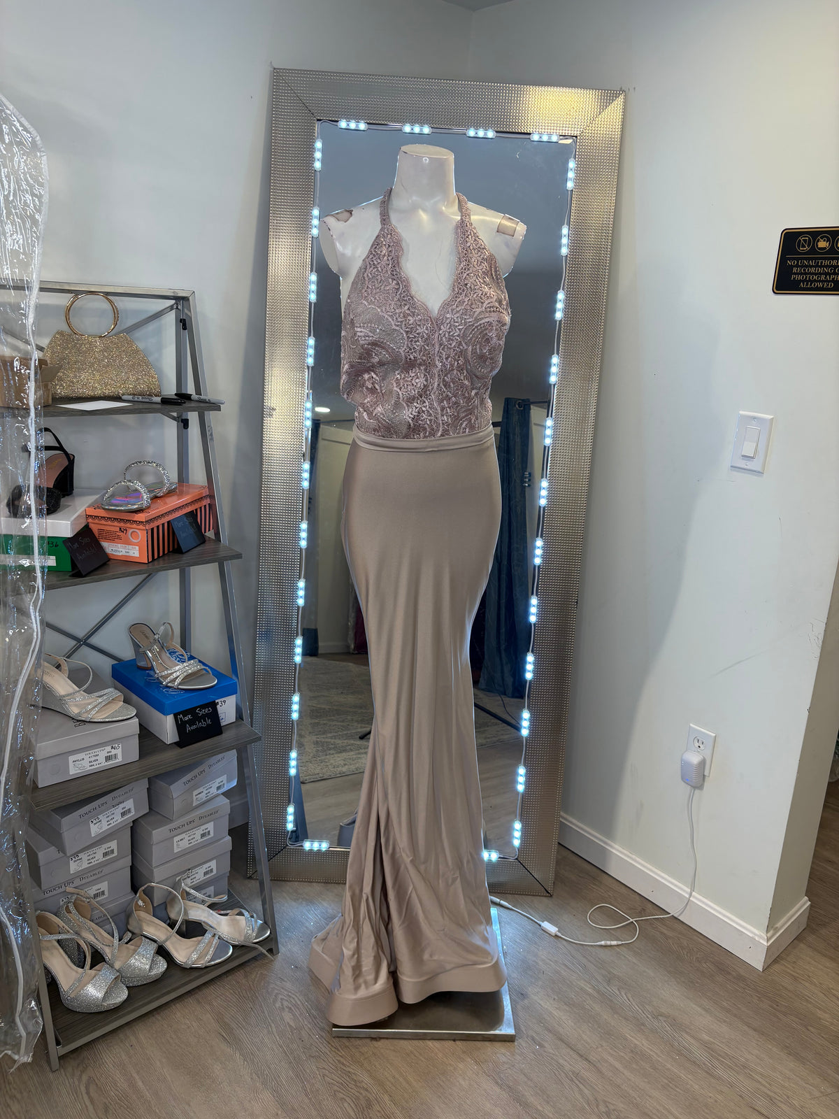 Jessica Angel Gown Blush size S